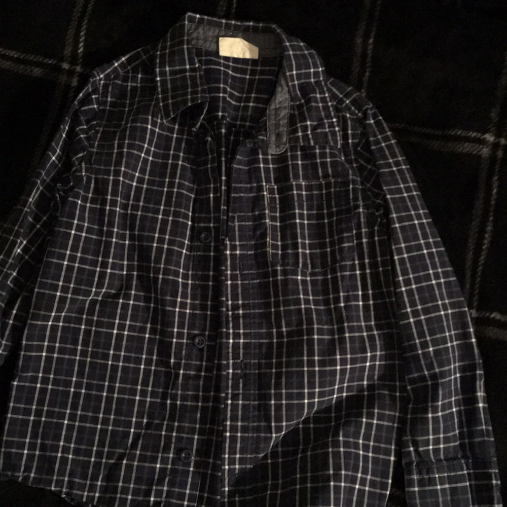 Long sleeve Button up